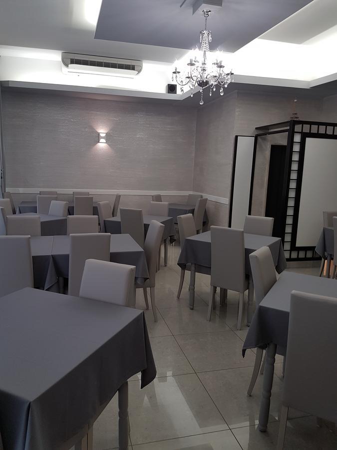 Albergo Paris Sottomarina Eksteriør bilde